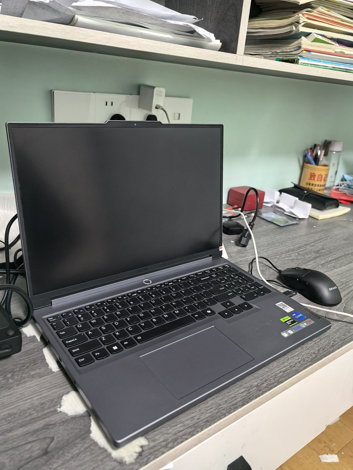 Foto de un portátil Lenovo Legion